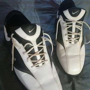 Heritage Nike Mens Golf Cleats. Size 12